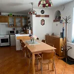 Διαμέρισμα Almosdi Topart Vendeghaz